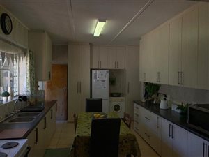 3 Bed House in Hadison Park