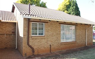 3 Bedroom House in Doornpoort and surrounds
