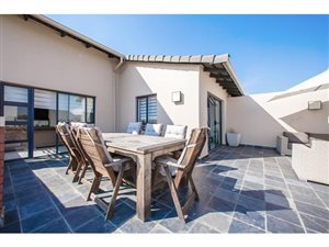 2 Bed Penthouse in Jackal Creek Golf Estate