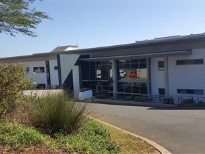 659 m² Office Space in Somerset Park