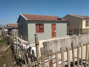 2 Bed House in Kwadwesi