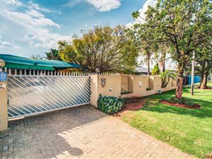 4 Bed House in Florentia