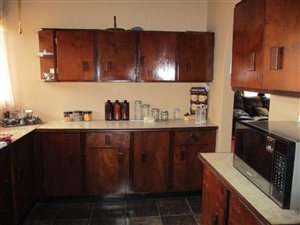 3 Bed House in Bakerton