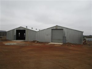 900 m² Commercial space in Pomona AH