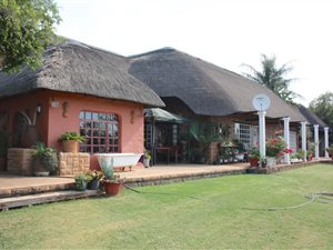 9.4 ha Farm in Broederstroom