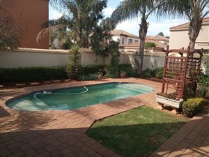 3 Bed Townhouse in Raslouw