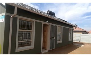 3 Bedroom House in Albertsdal