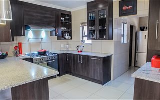 5 Bedroom House in Midstream Estate