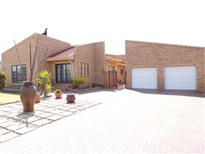 3 Bed House in Steel Park