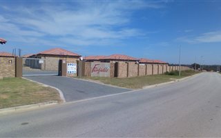 2 Bedroom Townhouse in Overbaakens
