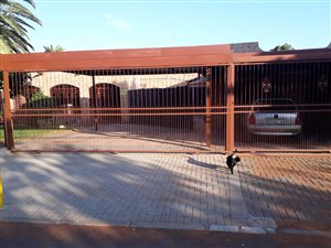 5 Bed House in Kestellhof