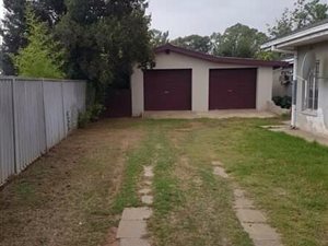 4 Bed House to rent in Reddersburg RR3403051 Private