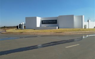 Commercial space in Monavoni