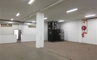 380 m² Industrial space in Wynberg