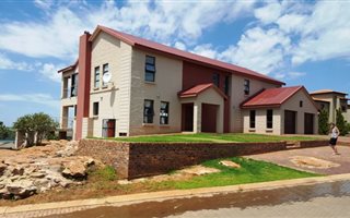 3 Bedroom House in Aqua Vista