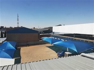 Commercial space in Silverton