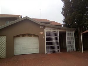 3 Bed Townhouse in Arcon Park