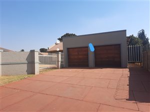 3 Bed House in Chantelle