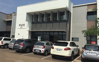 170 m² Commercial space in New Town Centre (Gateway)