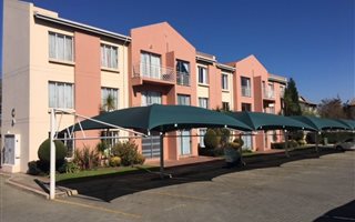 3 Bedroom Apartment in Verwoerdpark