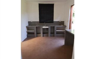 1 Bedroom Garden Cottage in Shere