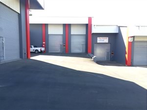 80 m² Industrial space in Shelly Beach