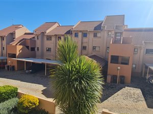 2 Bed Townhouse in Bedfordview