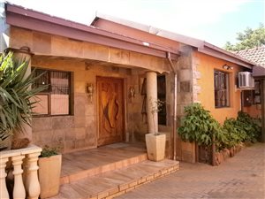 3 Bed House in Claremont