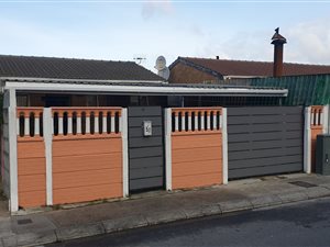 2 Bed House in Lentegeur