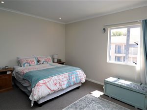 2 Bed Apartment in Craighall Park