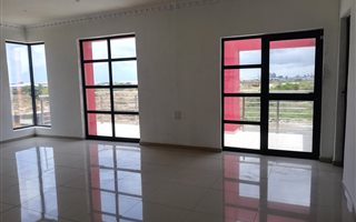 400 m² Office Space in Alton