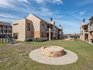 2 Bed Apartment in Kraaifontein Central