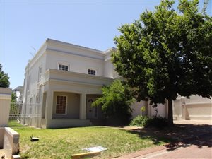 4 Bedroom House in La Pastorale