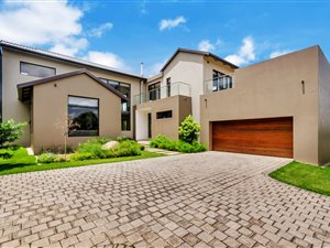 4 Bed House in Steyn City