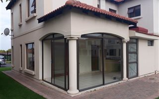 4 Bedroom Townhouse in Emfuleni Golf Estate