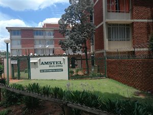 3 Bed Apartment in Meyerspark