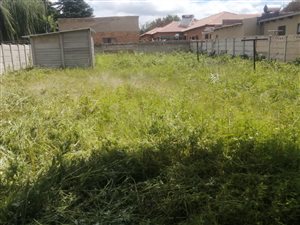 496 m² Land available in Dunnottar