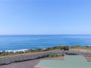 3 Bed Apartment in Umdloti Beach