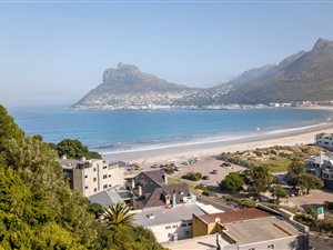 944 m² Land available in Hanging Meadows