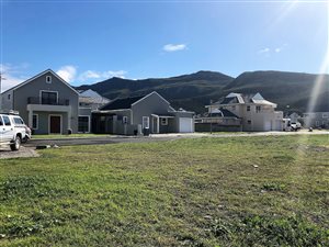 195 m² Land available in Sandbaai