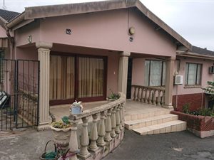 4 Bed House in High Ridge