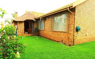 3 Bedroom House in Wierda Glen