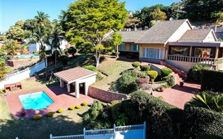 4 Bedroom House in Woodside