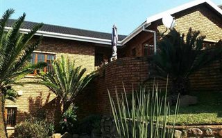 4 Bedroom Townhouse in Panorama Park