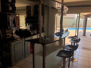 5 Bed House in Bedfordview