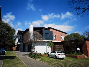3 Bed Cluster in Menlo Park