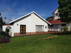 7 Bed House in Raisethorpe