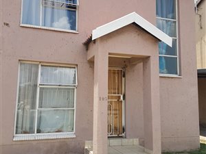 2 Bed House in Vanderbijlpark CW5