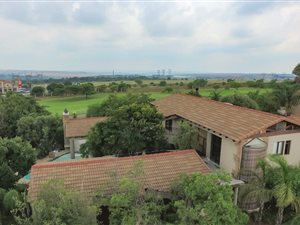 4 Bed House in Blue Valley Golf Estate