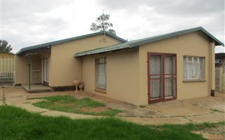 3 Bedroom House in Randlespark